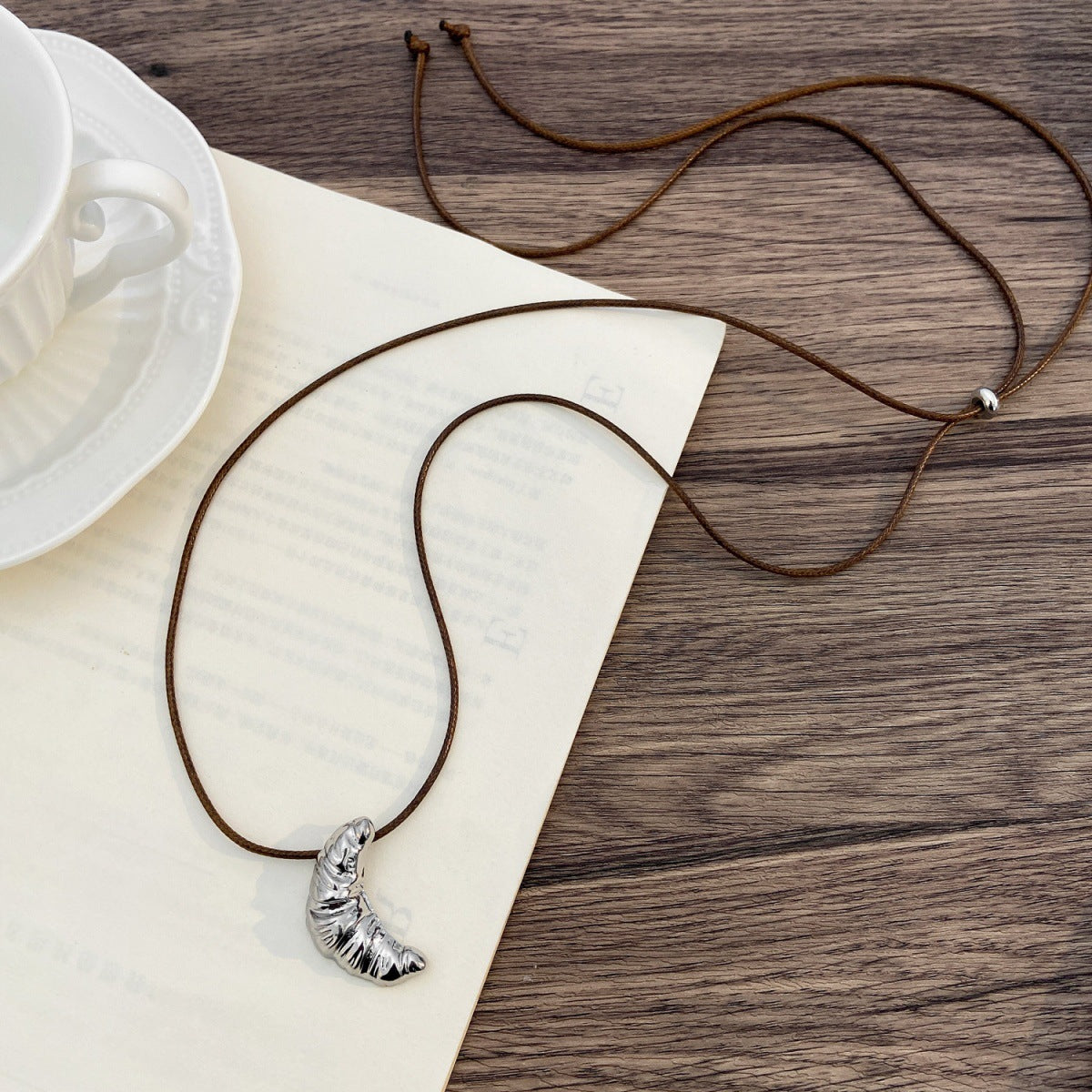 Korean-style Minimalist Croissant Black Leather Cord Necklace