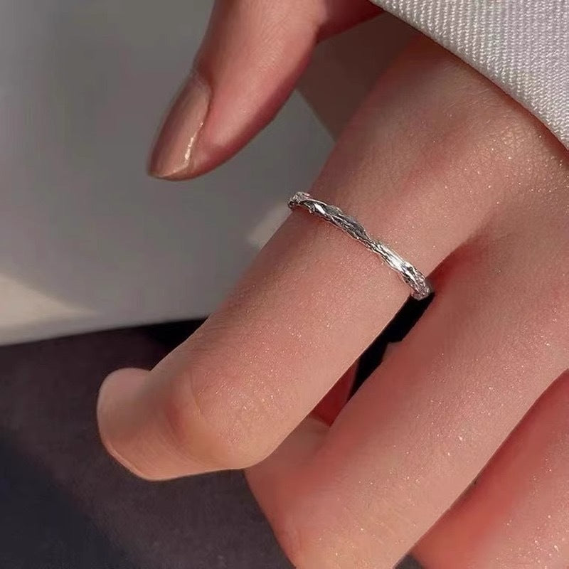 Personalized Open-End Textured Ring For Women Simple And Cool Style