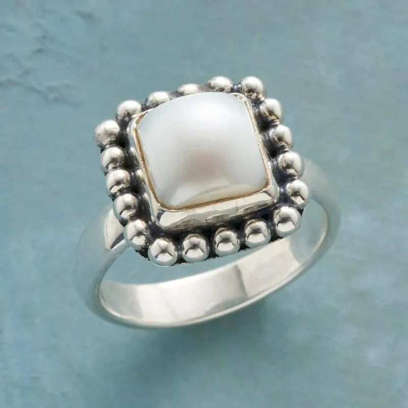 Retro Simple And Exaggerated Unique Women Ring